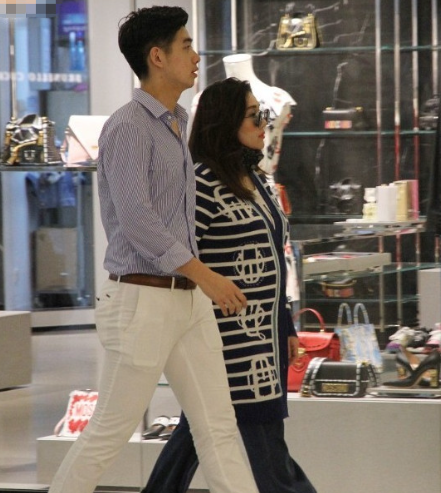“小太妹”何超盈的混乱情史