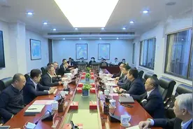 曹慧泉与中国能建胡德明一行座谈图片