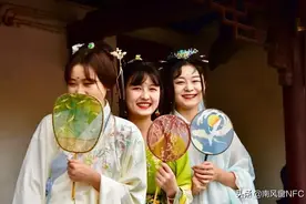 不管前浪后浪，都是人工造浪图片