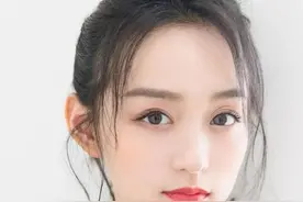 中国内地女演员何泓姗图片