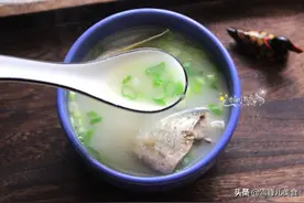 熬鱼汤不奶白？一步做对了，汤白如奶特营养，每周都喝益处多多图片