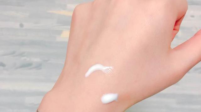 lamer身体乳真假辨别