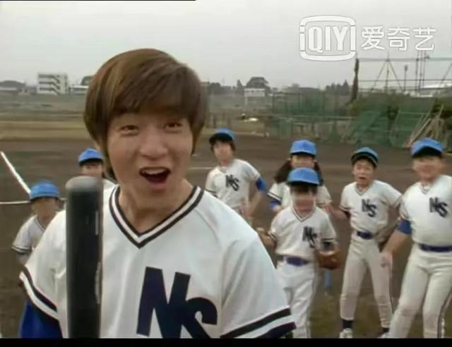 超级必杀怪兽德玛卡古把戴拿打的浑身是伤，戴拿该如何应对？