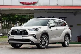 2022款丰田汉兰达选次顶配就行，颜值出众，皮实耐用，安全省油图片