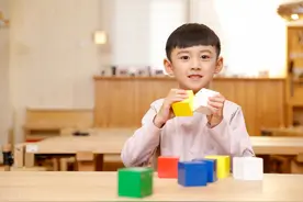 当妈后才明白，父母为何“打骂”孩子图片