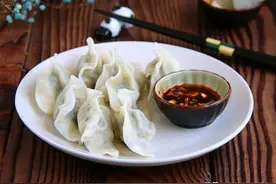 吃饺子爱蘸料汁的朋友，可以试试这两种汁，最常见且最好吃图片