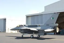 1986年，两架苏联战机在40秒内被击落，F16战机那么强吗？图片