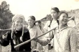 “白毛女”原型：被迫躲进深山十七载，妙龄少女变野人图片