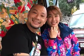 否认回巢！TVB前男星金刚称曾志伟召唤一定回去，女友小娴会体谅图片