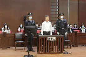 “最富法官”被判刑，海南18个月来月均落马1名厅级以上官员图片