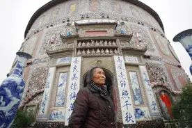 全球连线｜千年瓷都，耄耋“宫主”亲手建起多彩“瓷宫”图片