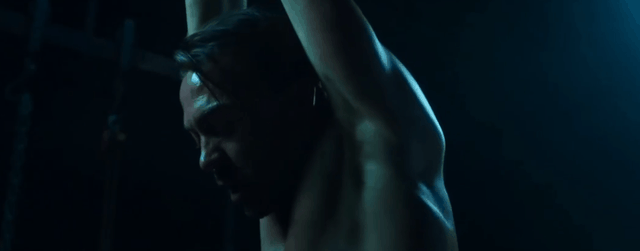 好久没看这么猛的恐怖片，看完它，我起码飙了100句脏话