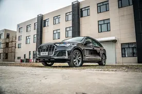 详评全新奥迪Q7，不吹不黑的说，依然是奥迪的旗舰实力派图片