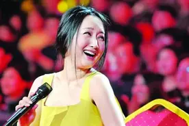 杨钰莹演唱的甜歌《永远和你在一起》视频封面