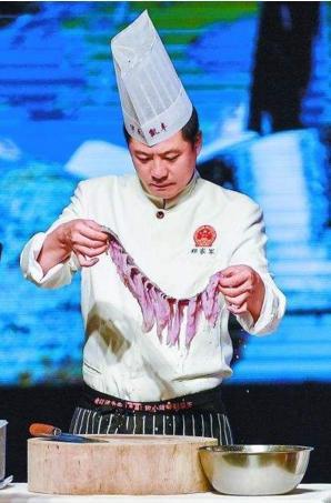 2019年职业技能鉴定中式烹调师初级安全生产模拟考试题库及答案七