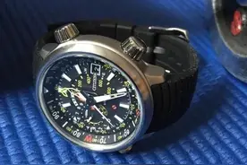 铁与力之美：西铁城BN4021登山表图片