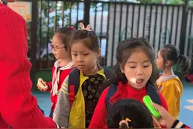 广西陆川台企幼儿园抓好防疫迎开学图片