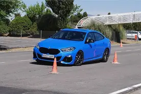 宝马M235i GC未通过麋鹿测试？测试成绩为68KM/H，不如大众高尔夫图片