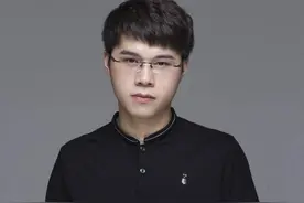 曾跟寒夜大吵的毒纪，现在也开始“贴膜”？国服第一刀妹转战手游图片