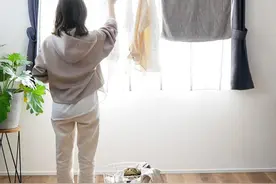 日本主妇爱用晾衣架，没阳台也能晒到100件！我跪了图片