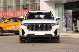 奔腾T99这车值得入手吗？它有哪些优缺点？车主说出了实话图片