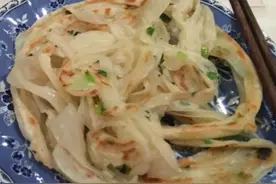 6块钱一个的手抓饼，原来做法这么简单，几分钟学会，比买的好吃图片
