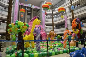 坐拥866万粉丝，他“玩气球”玩上热搜！办一场高端气球派对价格上万图片