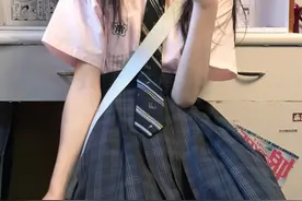 女生jk裙子里面是什么图片
