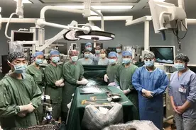 中国首例！浙大二院成功实施双肺、肝脏同期联合移植术图片