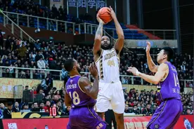 专题｜常规赛30轮表现之广厦：防守顶级进攻中庸，距前四一步之遥图片