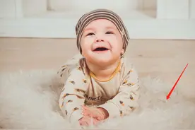 央视曝光“毒爬行垫”，易致孩子生殖力下降，家长快回家自查图片