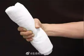 说个简单的辅助降血压法：握毛巾图片