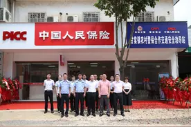南宁宾阳甘棠警保合作农村交通安全劝导站揭牌启用图片