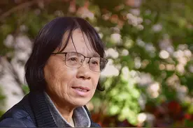 奋斗百年路 启航新征程·“七一勋章”获得者｜“校长妈妈”张桂梅：燃烧自己 点亮梦想图片