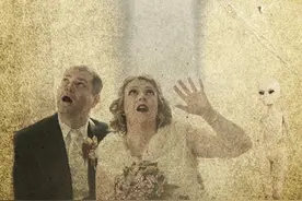 美国夫妇被外星人绑回飞船，看到神秘星图，还被强行检查身体？图片