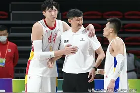 全运卫冕，周琦用行动打动王芳和李洪庆，值得为琦自由身一掷千金图片