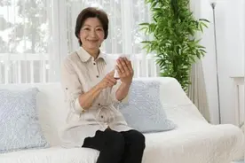 一位58岁阿姨的自述：跟“驴友”一起爬山，是我做得很错误的事图片