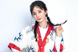 带货女王杨幂，露脐装挑战时尚法则，做最靓的女仔图片