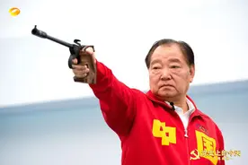 许海峰：中国历史上首位奥运冠军图片