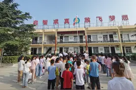 渭南师范学院开展“振兴课堂”赴李家卓小学支教活动图片