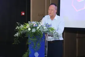 普宁地产大佬黄楚龙：千亿公司股份都自己拿，百亿财富被严重低估图片