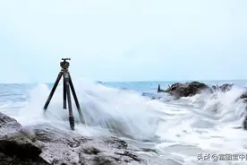 你知道三脚架一开始是用来做什么的吗？带你了解摄影三脚架的前世图片