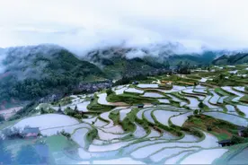 贵州人住在山顶上？背后有着很“凡尔赛”的原因……图片
