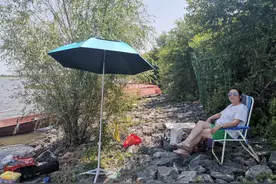 出不了远门，上哈尔滨近郊游玩也不错，走时别忘了把附近垃圾带走图片