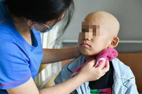 你的学生怎么办？山西一教师辞职照顾患重病儿子，孩子的一番话让她直抹眼泪图片