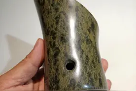 西周玉器 高古玉马蹄型器 红山玉器与战国玉箭头图片