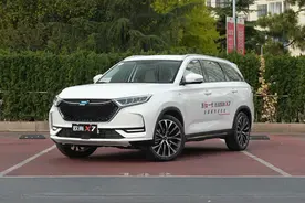 手握10来万，凭啥风行T5L比欧尚X7更值得买？图片