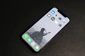 为什么懂行的老师傅都劝我们新发布的手机别着急买？图片