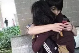 世界上最远的距离，人在这，心却不在这图片