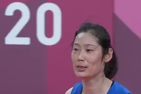 中国女排救赎战：郎平备受关注，朱婷面对自己，0:1，惊心动魄图片